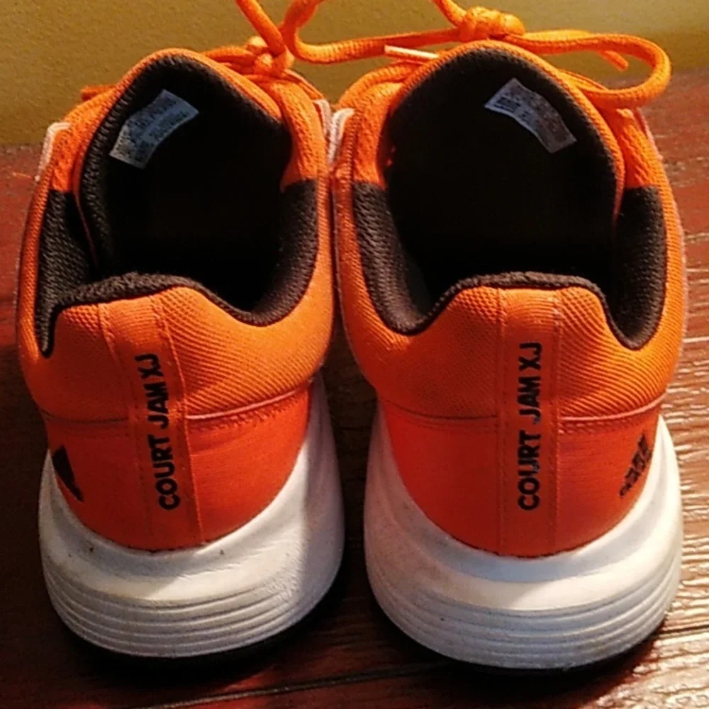 ADIDAS SIZE 6 - Picture 2 of 7